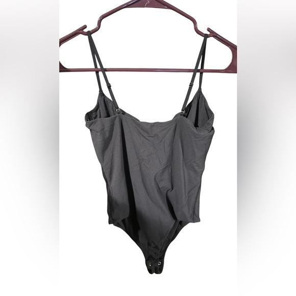 Skims FITS EVERYBODY CAMI BODYSUIT - Picture 4 of 4